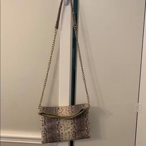 Kelly Wynne crossbody